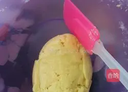 Illustration of how to make bear biscuits 7