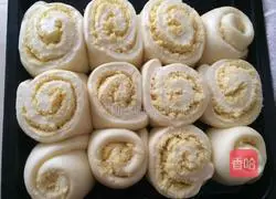 Milk-flavored coconut paste Illustration of how to make bread 7