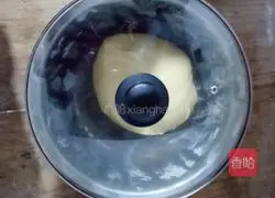 Illustration of how to make toast by hand 9