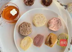 Illustration of how to make cheese snowskin mooncakes 15