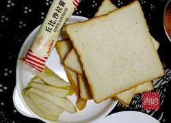 Baby Recipe - Breakfast Chapter Bread and Egg Roll Recipe Illustration 5