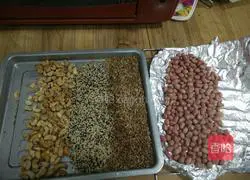 Illustration of how to make five-nut mooncake filling 1