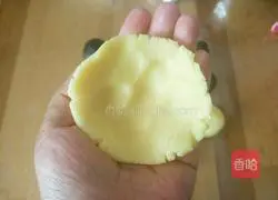 Illustration of how to make milky date paste mooncakes 12