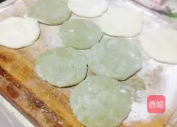 Illustration of how to make matcha snowskin mooncakes 6