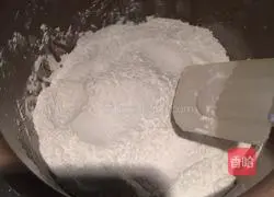 Illustration of how to make orange and chestnut snowskin mooncakes 7