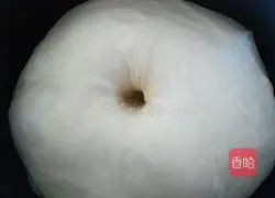 Illustration of making caterpillar bread 4