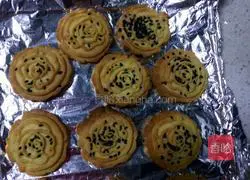 Illustration of how to make peach biscuits 2