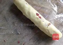 Illustration of making red date butter biscuits 5