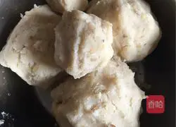 Illustration of how to make bean paste and egg yolk mooncakes 4