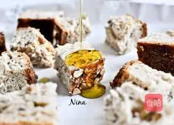 Toasted Croutons with Cherry Tomato Salad Recipe Illustration 4