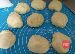 Illustration of how to make salad ham bread 5