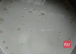 Illustration of how to make snow-skin mooncakes 1