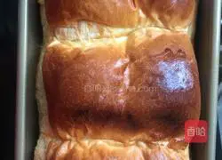 Illustration of how to make light butter toast 14