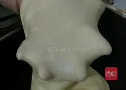 Illustration of how to make cranberry coconut toast 4