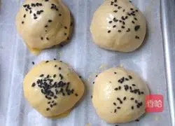 Illustration of how to make puff pastry mooncakes 8