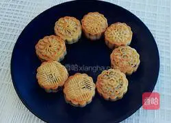 Illustration of how to make Cantonese-style mooncakes 6