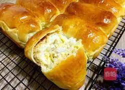 Illustration of how to make cheese and meat floss bread 13