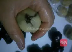 Cantonese date paste mooncake recipe illustration 6