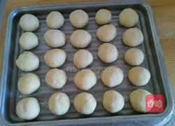 Illustration of how to make bald buns 7