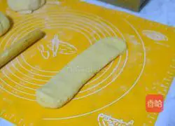 Illustration of how to make sweet potato toast 6