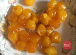 Illustration of how to make bean paste and egg yolk mooncakes 3