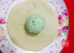 Illustration of how to make green onion butter biscuits 3