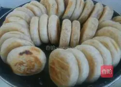 Illustration of how to make homemade mooncakes 13