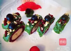 Illustration of how to make banana and purple sweet potato toast matcha rolls 8