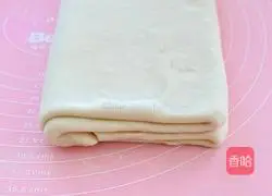 Illustration of how to make croissant bread 9