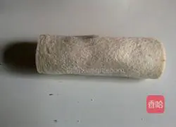 Illustration of how to make banana and purple potato rolls (toast version) 7