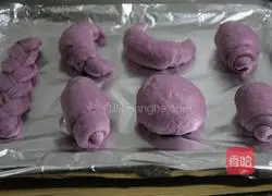 Purple Sweet Potato Bread Recipe Illustration 13