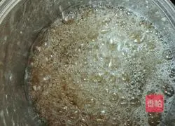 Illustration of how to make chestnut mooncakes 1