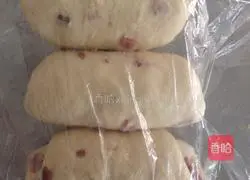 Illustration of how to make bacon toast 5