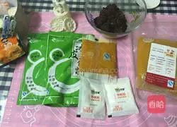 Illustration of how to make colorful snowskin mooncakes 1