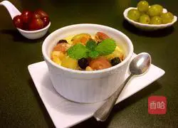 Illustration of how to make raisin bread pudding 12