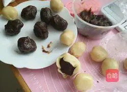 Jujube paste Illustration of how to make moon cakes 9