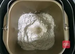 Illustration of how to make Raisin Coconut Soaked Bread 1