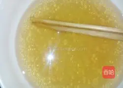 Cantonese style Illustration of how to make mung bean paste mooncakes 3