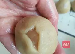 Cantonese egg yolk mooncake recipe 11