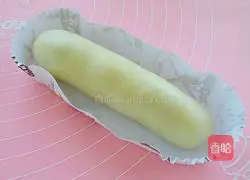 Illustration of how to make chives, bacon, cheese and meat floss bread 12