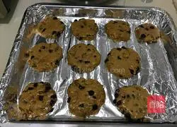 Chocolate Soft Cookies Recipe Illustration 9