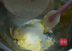 Illustration of how to make shredded coconut cookies 3