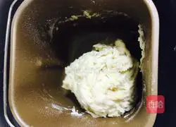 Illustration of how to make hedgehog buns 3