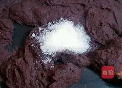 Illustration of how to make red bean paste mooncake fillings 5