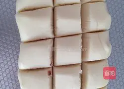 Illustration of how to make crispy five-nut mooncakes 2