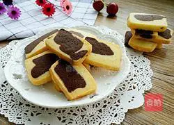 Illustration of how to make two-color biscuits 15