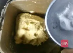 Vegetable oil version of old-fashioned bread recipe 3