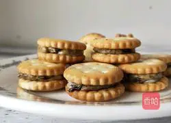 Illustration of how to make coffee biscuits 8