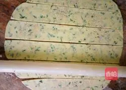 Illustration of how to make chive butter biscuits 8