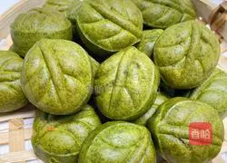 Illustration of how to make matcha mini mooncakes 13